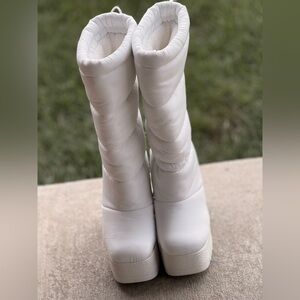 Jeffrey Campbell White Winter Boots